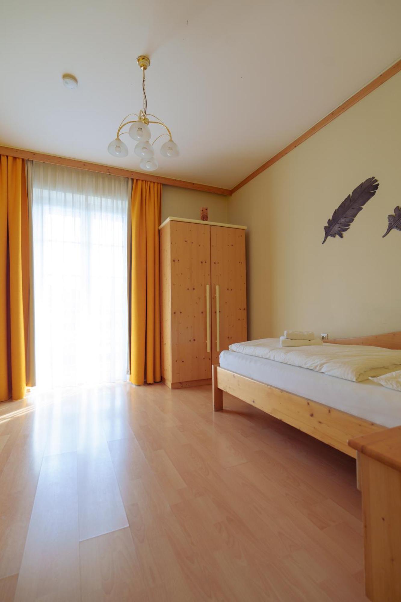Pension & Reitstall Inghofer Heidenreichstein Bagian luar foto